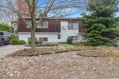 Detached in Cyrville - Carson Grove - Pineview