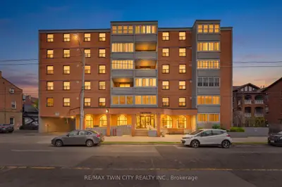 23 Main Street 203, Hamilton, On L9h 2p7