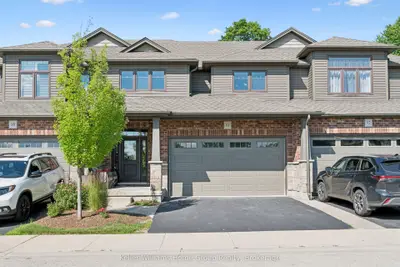 254 Gosling Gardens Avenue 11, Guelph, On N1l 0m4
