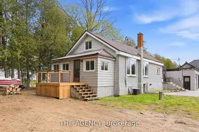 Detached in North Dumfries