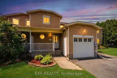 Att/Row/Townhouse in Kingston
