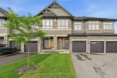 Att/Row/Townhouse in Orleans - Convent Glen and Area