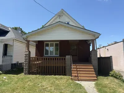 827 Quebec Street, London East, On N5y 1x3