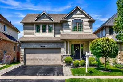 202 Brookmead Street, Woolwich, On N3b 3n8