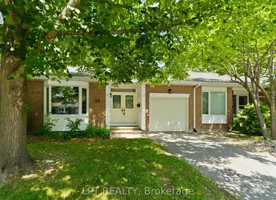 Condo Townhouse in Stittsville - Munster - Richmond