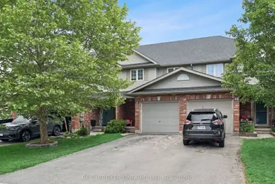 Att/Row/Townhouse in Guelph