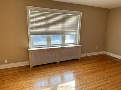 1062 Main Street W, Hamilton, On L8s 1b4