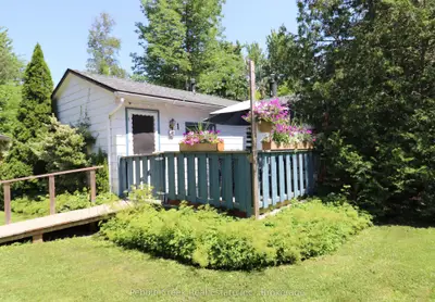 Detached in Central Huron