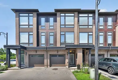 Att/Row/Townhouse in Hamilton