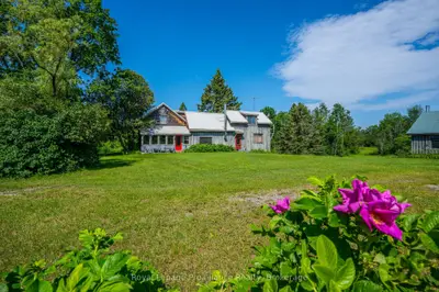 452 Lasswade Road, North Kawartha, On K0l 1a0