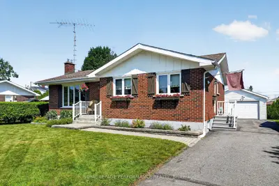 Detached in South Stormont