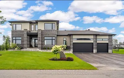 Detached in Greely - Metcalfe - Osgoode - Vernon and Area