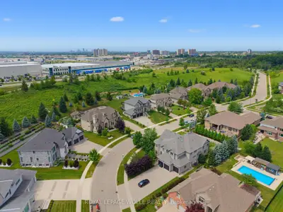 38 River Valley Drive, Kitchener, On N2c 2v6