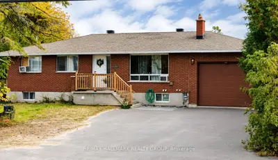 Detached in Blossom Park - Airport and Area