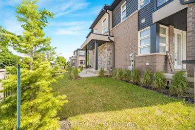 5672 Dorchester Road 28, Niagara Falls, On L2g 5s3