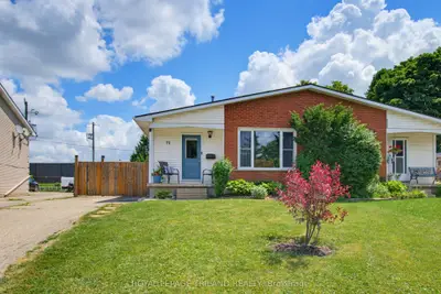 Semi-Detached in St. Thomas