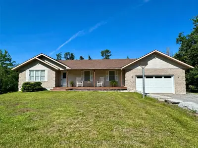 Detached in Trent Lakes