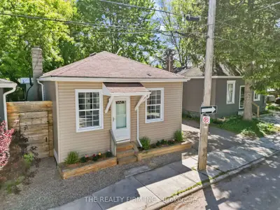 Detached in London East