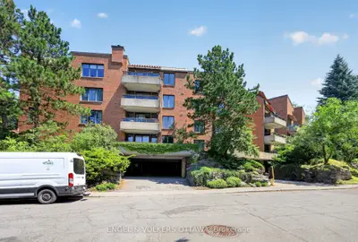 Condo Apartment in Dows Lake - Civic Hospital and Area