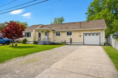 Detached in Fort Erie