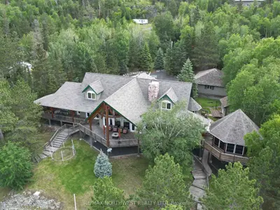 Detached in Kenora Remote Area
