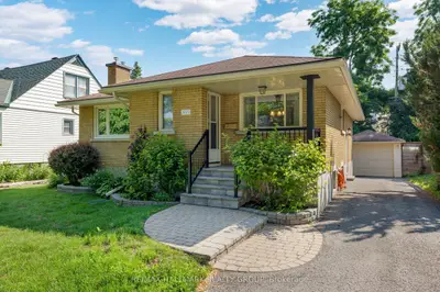 Detached in McKellar Heights - Glabar Park and Area