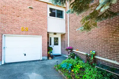 Condo Townhouse in North Bay