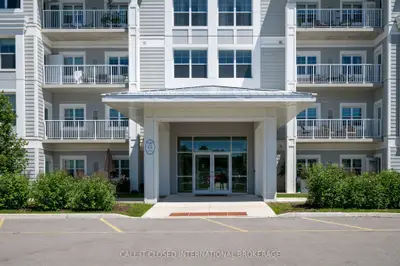 100 The Promenade 211, Central Elgin, On N5l 0b7