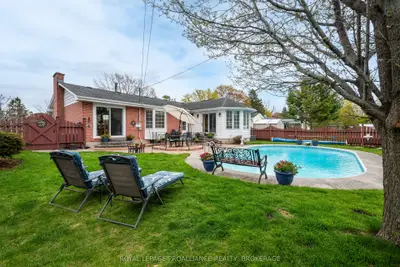 Detached in Kingston