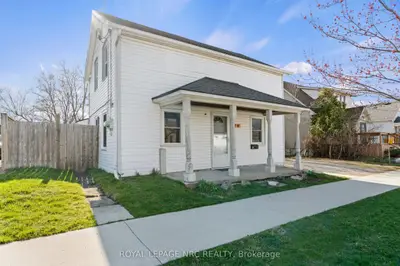 Triplex in St. Catharines