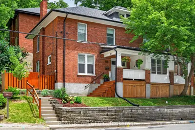 Semi-Detached in Brant