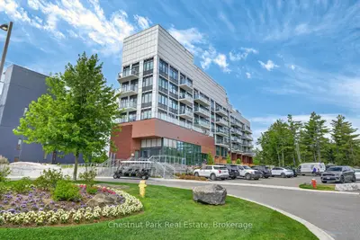 Condo Apartment in Gravenhurst