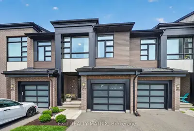 Att/Row/Townhouse in Leitrim