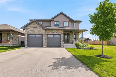 Detached in West Perth