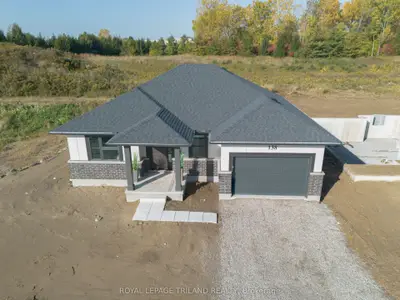 138 Benjamin Parkway, St. Thomas, On N5r 0r1
