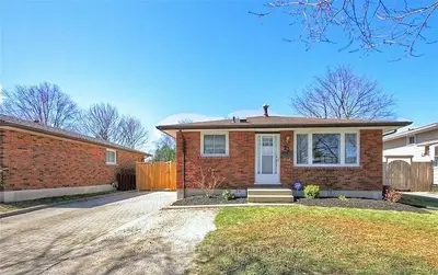 Detached in London South
