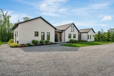 19485 Loyalist Parkway, Prince Edward County, On K0k 1t0