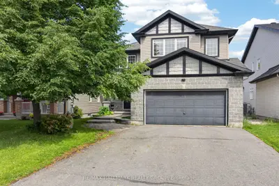 Detached in Stittsville - Munster - Richmond