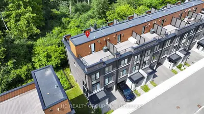 Att/Row/Townhouse in Cambridge