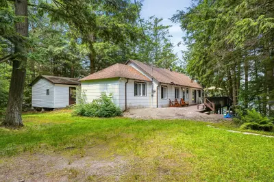 Detached in Algonquin Highlands
