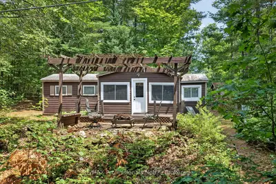 Detached in Minden Hills