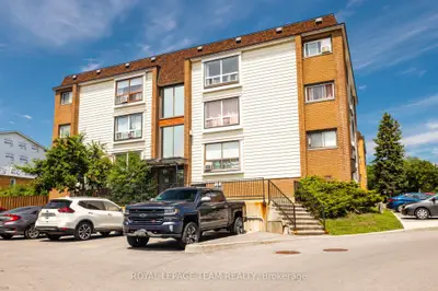 Condo Apartment in Beacon Hill North - South and Area