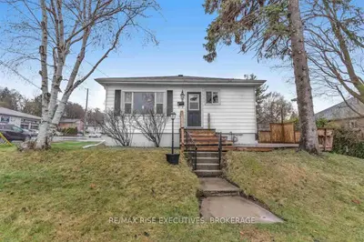 Duplex in Kingston