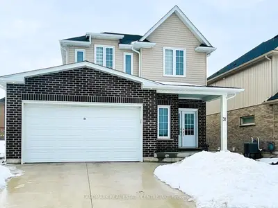 Detached in Thorold