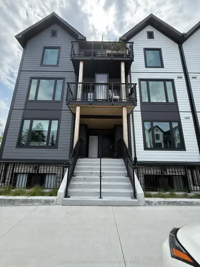 Condo Townhouse in Guelph