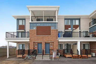 Condo Townhouse in Barrhaven