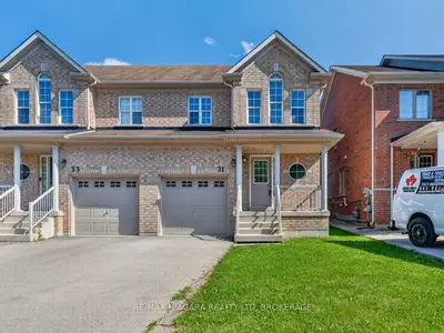 Semi-Detached in Niagara-on-the-Lake
