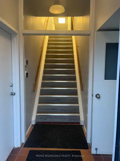 174 Colonnade Road 30, Cityview - Parkwoods Hills - Rideau Shore, On K2e 7j5