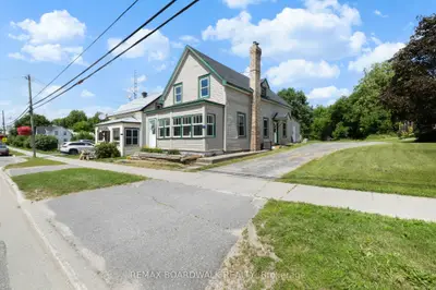 117 George Street, Lanark Highlands, On K0g 1k0