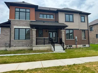 Detached in Brantford